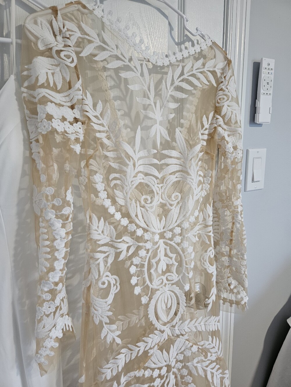Boho Lace Wedding Dress and Slip - Picture 10 of 15